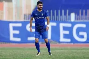 خداحافظی احساسی کاپیتان استقلالی‌ها با هواداران (عکس)